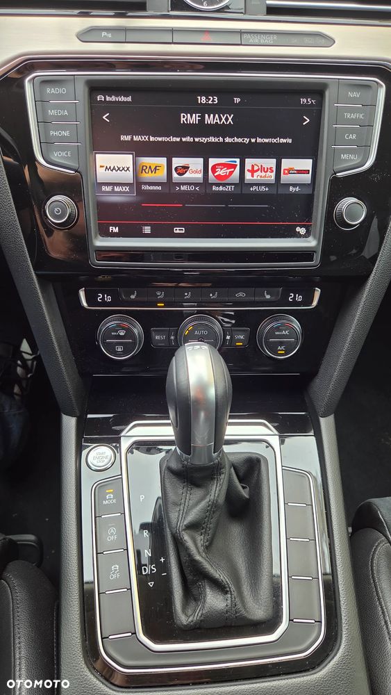 Volkswagen Passat 1.8 TSI BMT Highline DSG - 19