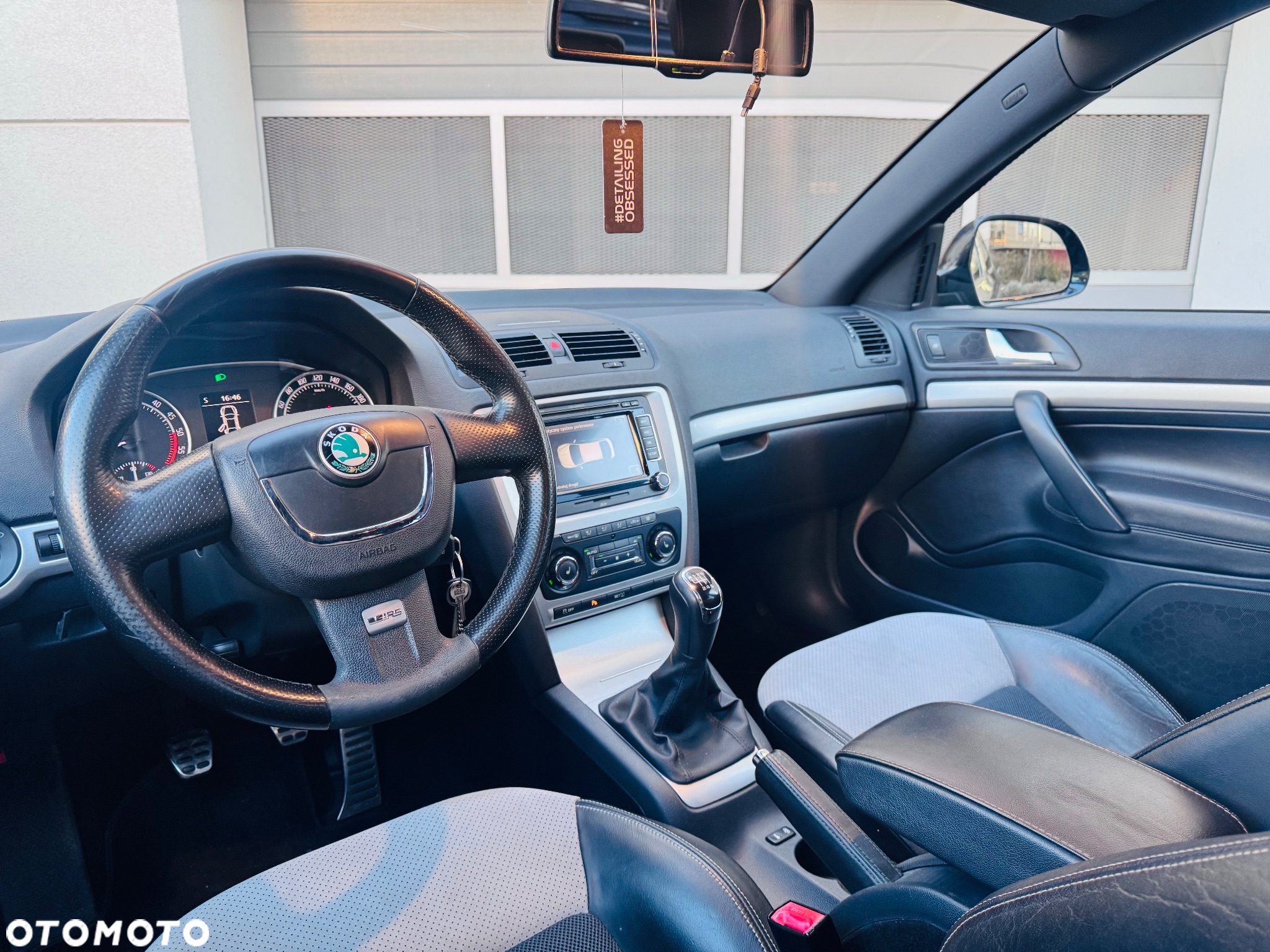 Skoda Octavia 2.0 TDI DPF RS - 22