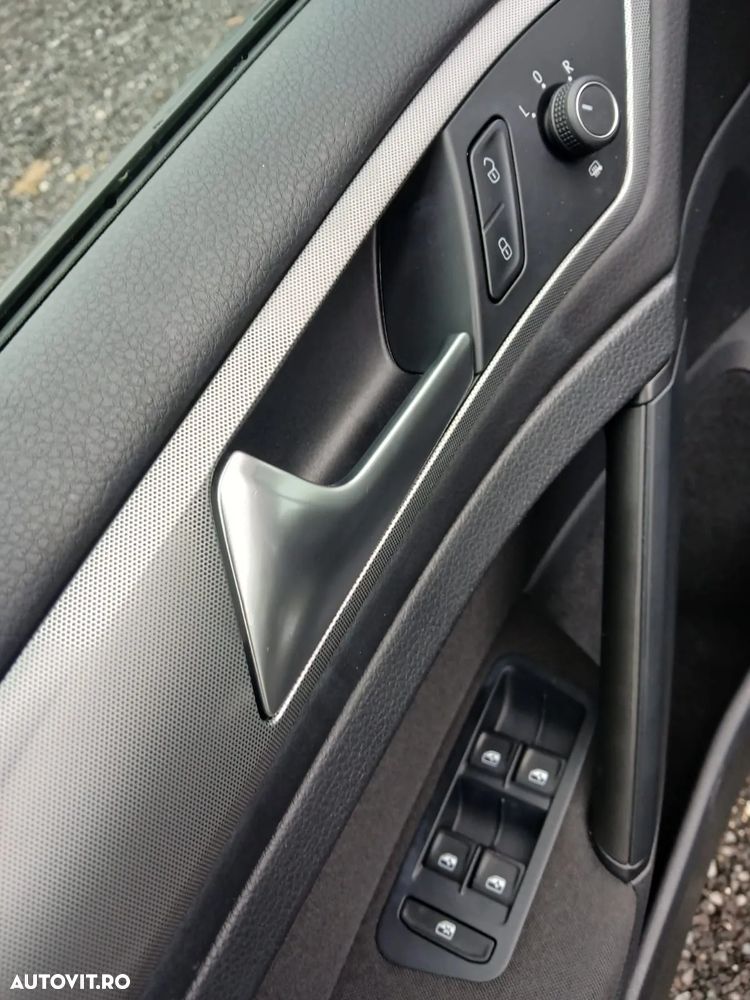 Volkswagen Golf 1.0 TSI Comfortline - 10