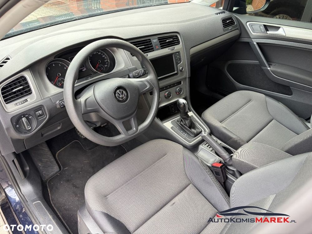 Volkswagen Golf - 8