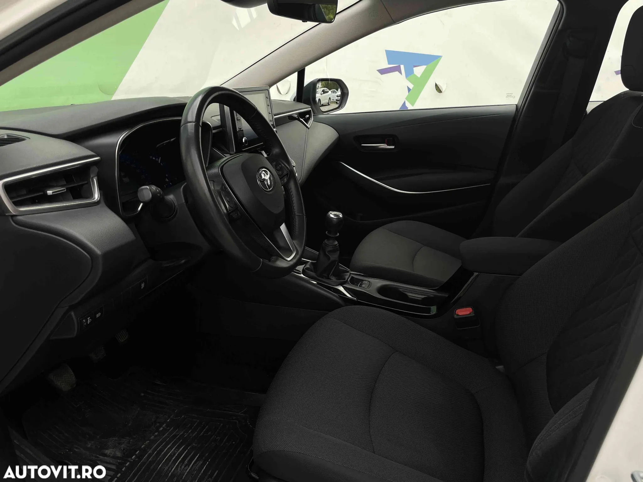 Toyota Corolla - 14