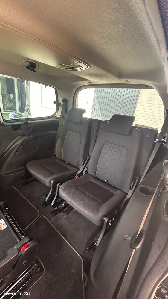 Ford Galaxy 1.8 TDCi Ghia - 12