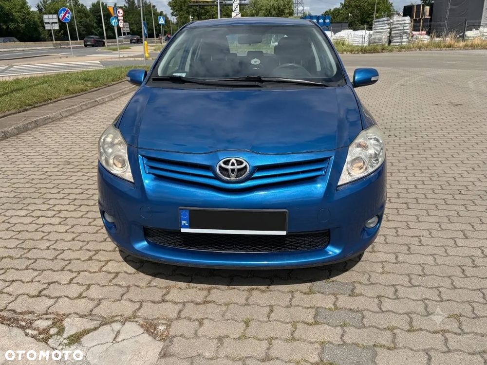 Toyota Auris 1.6 Premium - 4