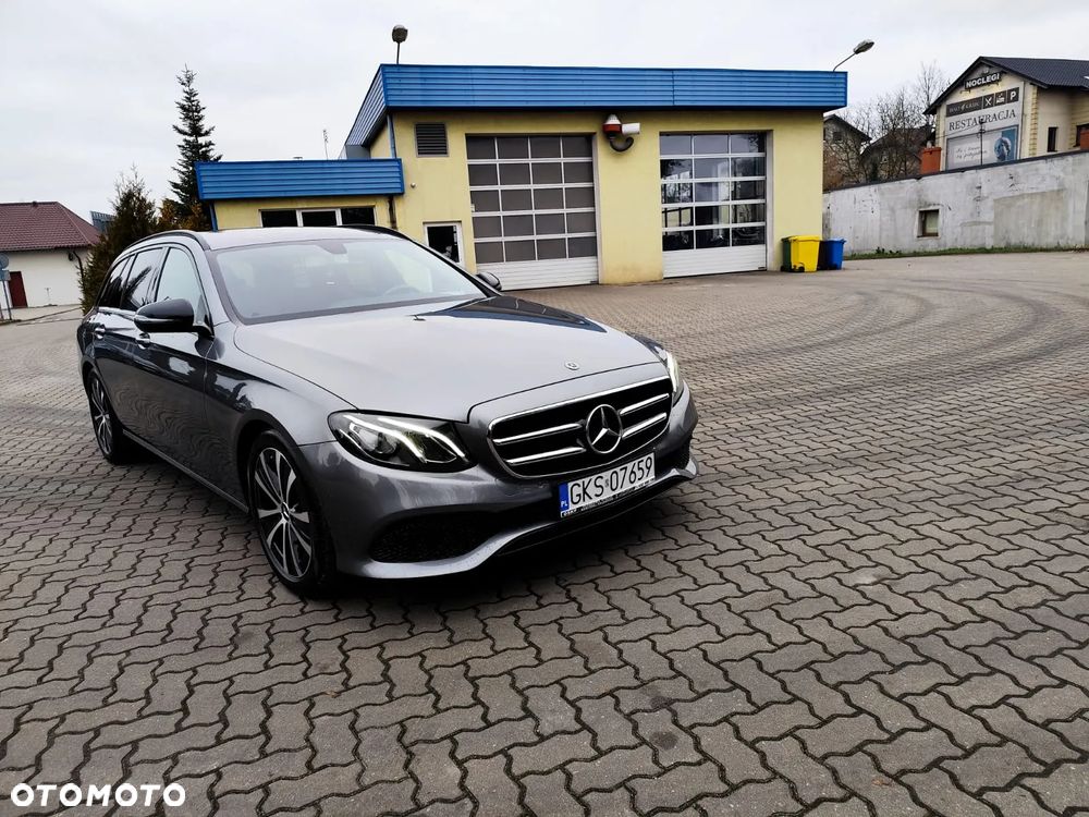 Mercedes-Benz Klasa E 300 d 9G-TRONIC Avantgarde - 3