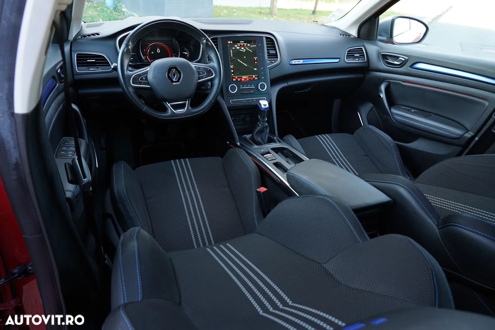 Renault Megane ENERGY dCi 130 GT LINE - 11