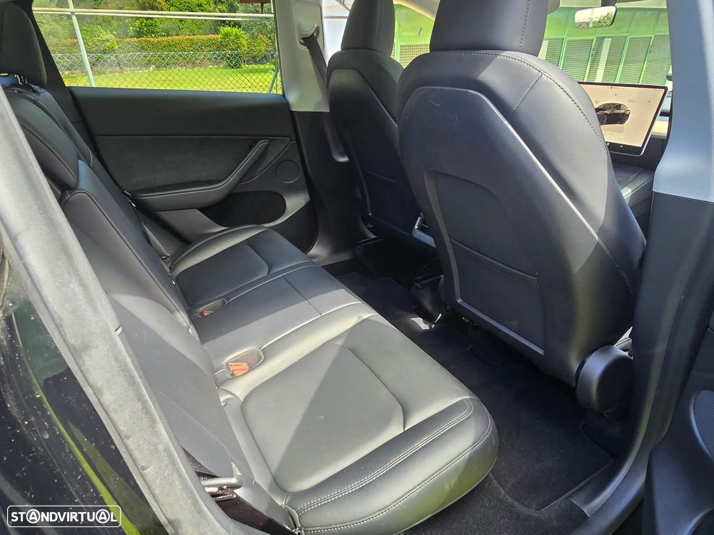 Tesla Model Y Standard - 16