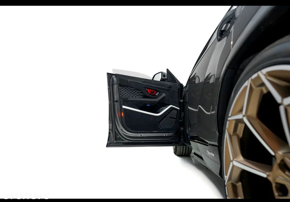 Lamborghini Urus - 6