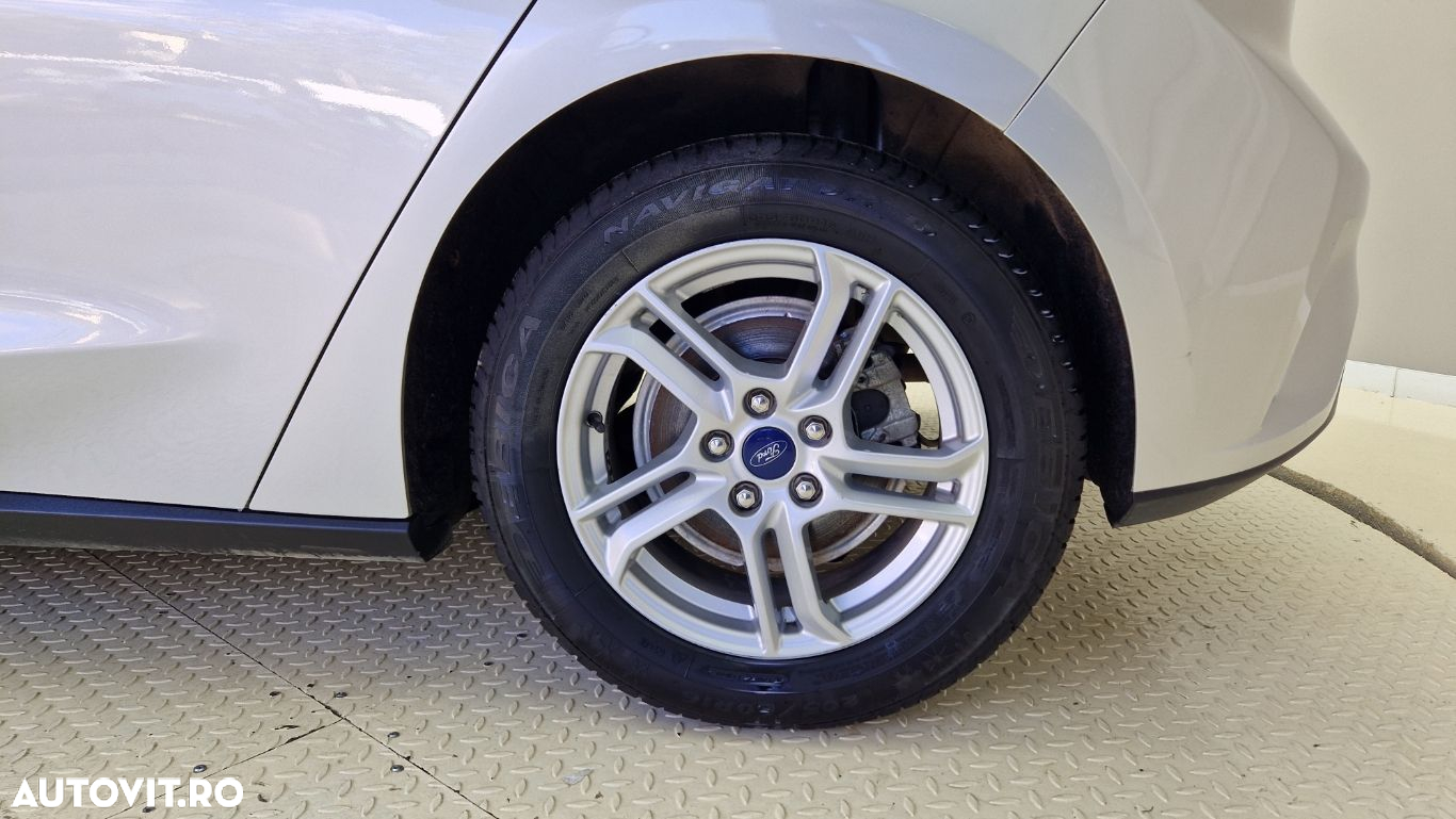 Ford Focus - 19