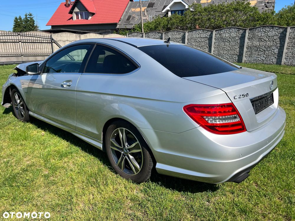 Mercedes-Benz Klasa C 250 7G-TRONIC Edition - 4