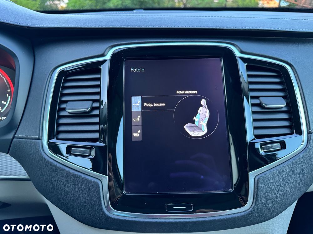 Volvo XC 90 T8 AWD Twin Engine Geartronic Inscription - 32