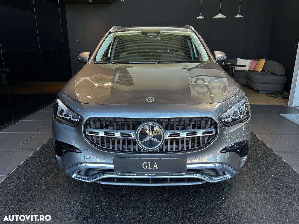Mercedes-Benz GLA - 1