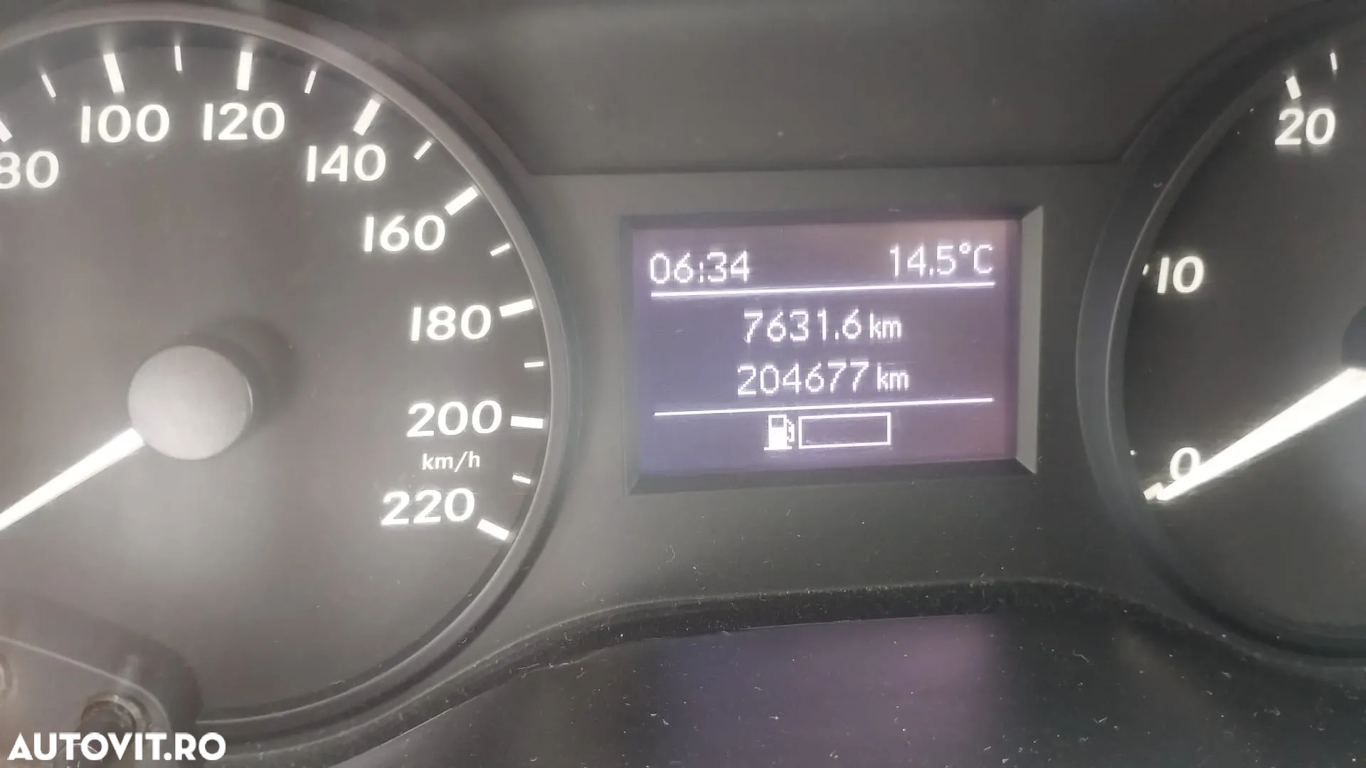 Mercedes-Benz VITO - 11