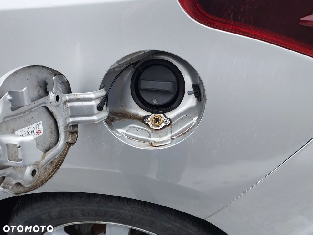 Toyota Auris 1.6 Classic Plus - 9