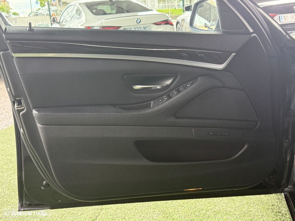BMW 520 d Line Luxury Auto - 43