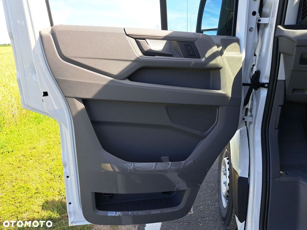 Volkswagen Crafter 35 furgon 140KM 3640 - 11