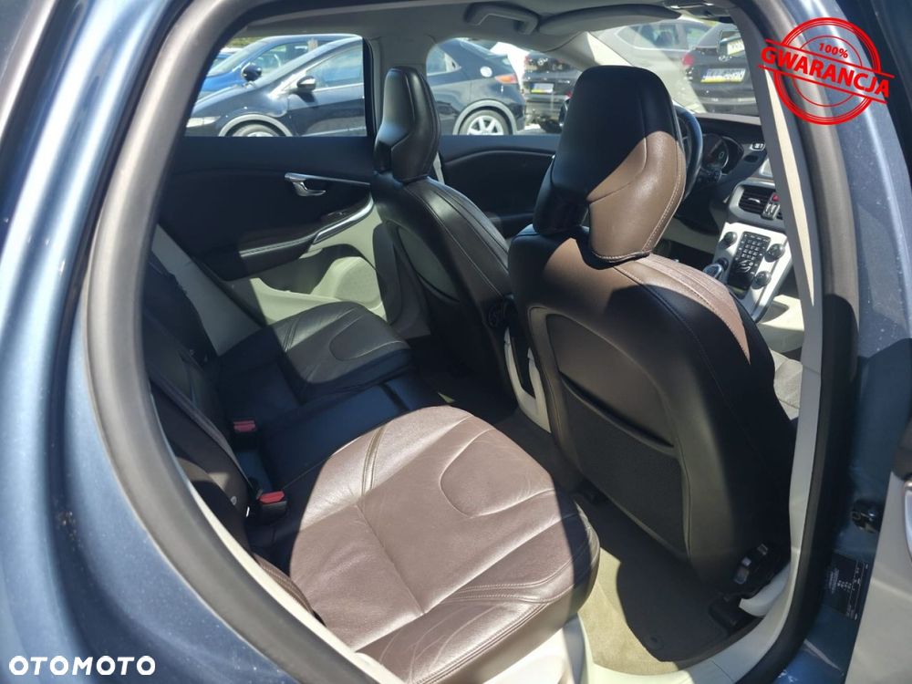 Volvo V40 - 22