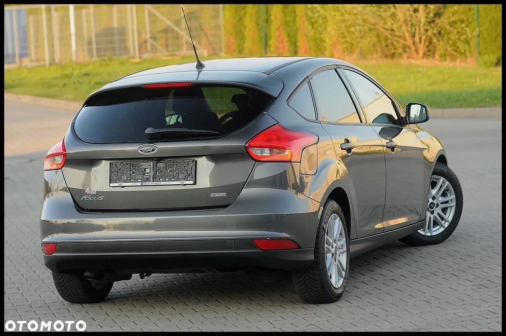 Ford Focus - 12