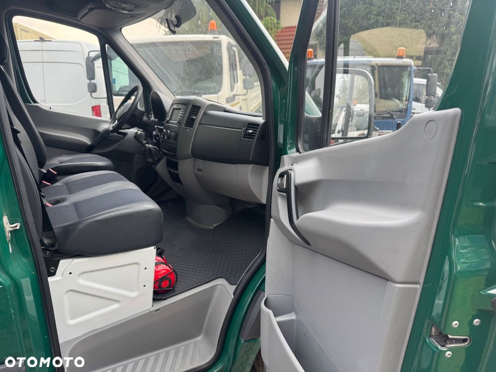 Mercedes-Benz SPRINTER - 11