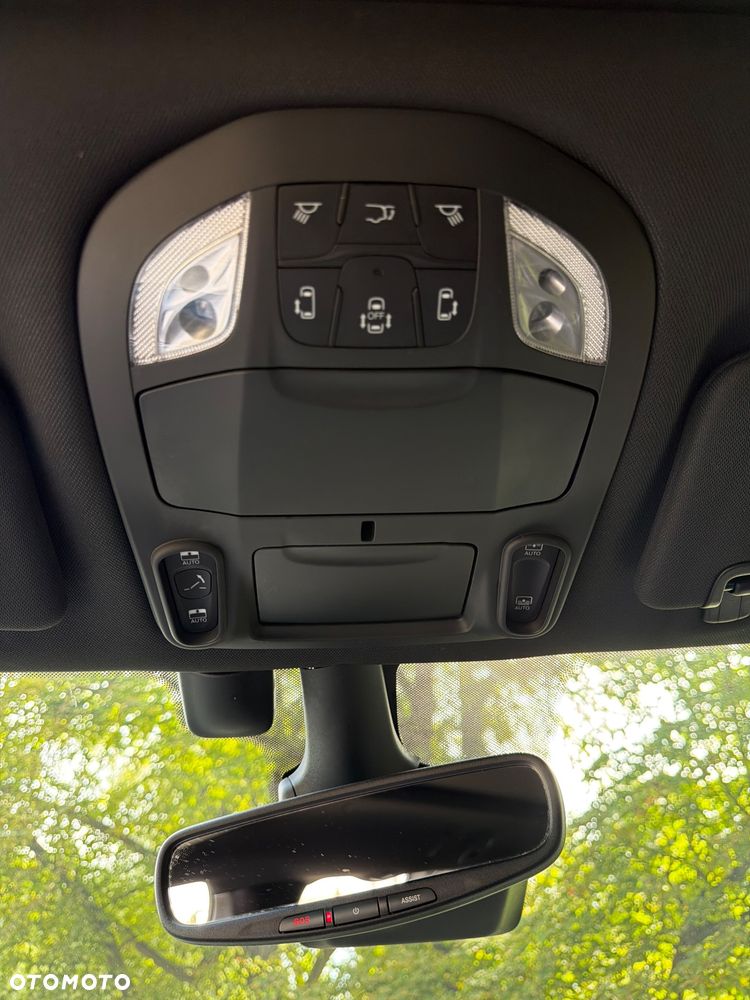 Chrysler Pacifica - 18