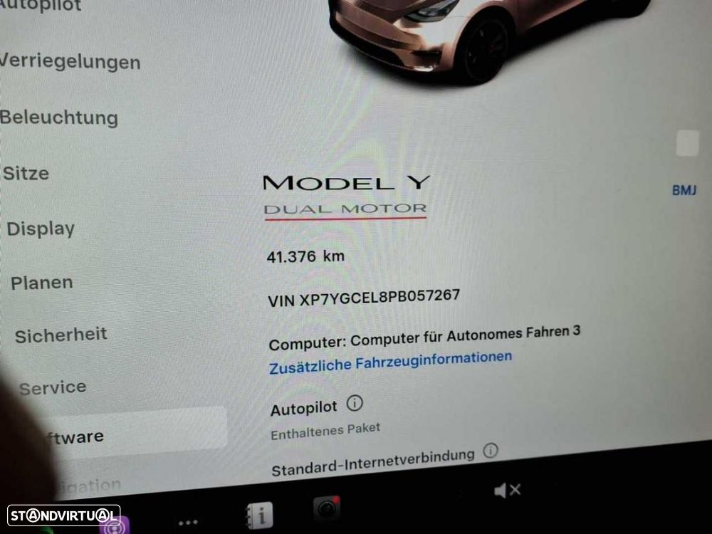 Tesla Model Y Performance Dual Motor AWD - 4