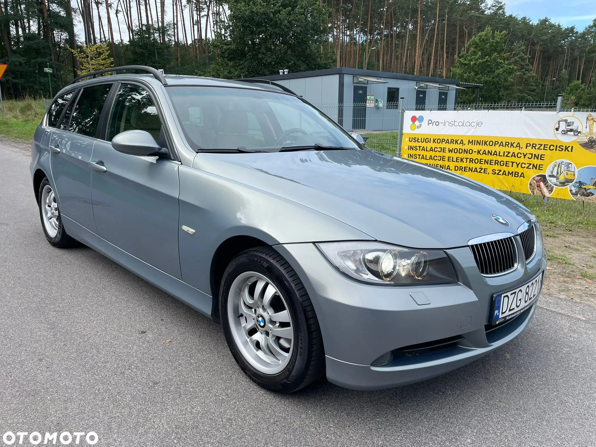 BMW Seria 3 325i Touring - 9