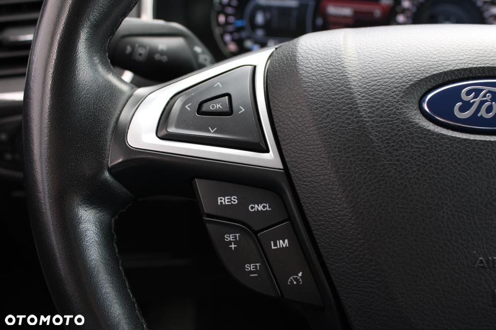 Ford Galaxy - 14