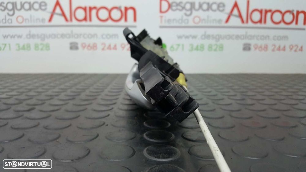 PUXADOR EXTERIOR FRENTE DIREITO BMW SERIE 1 BERLINA (E81/E87) 120D - 4