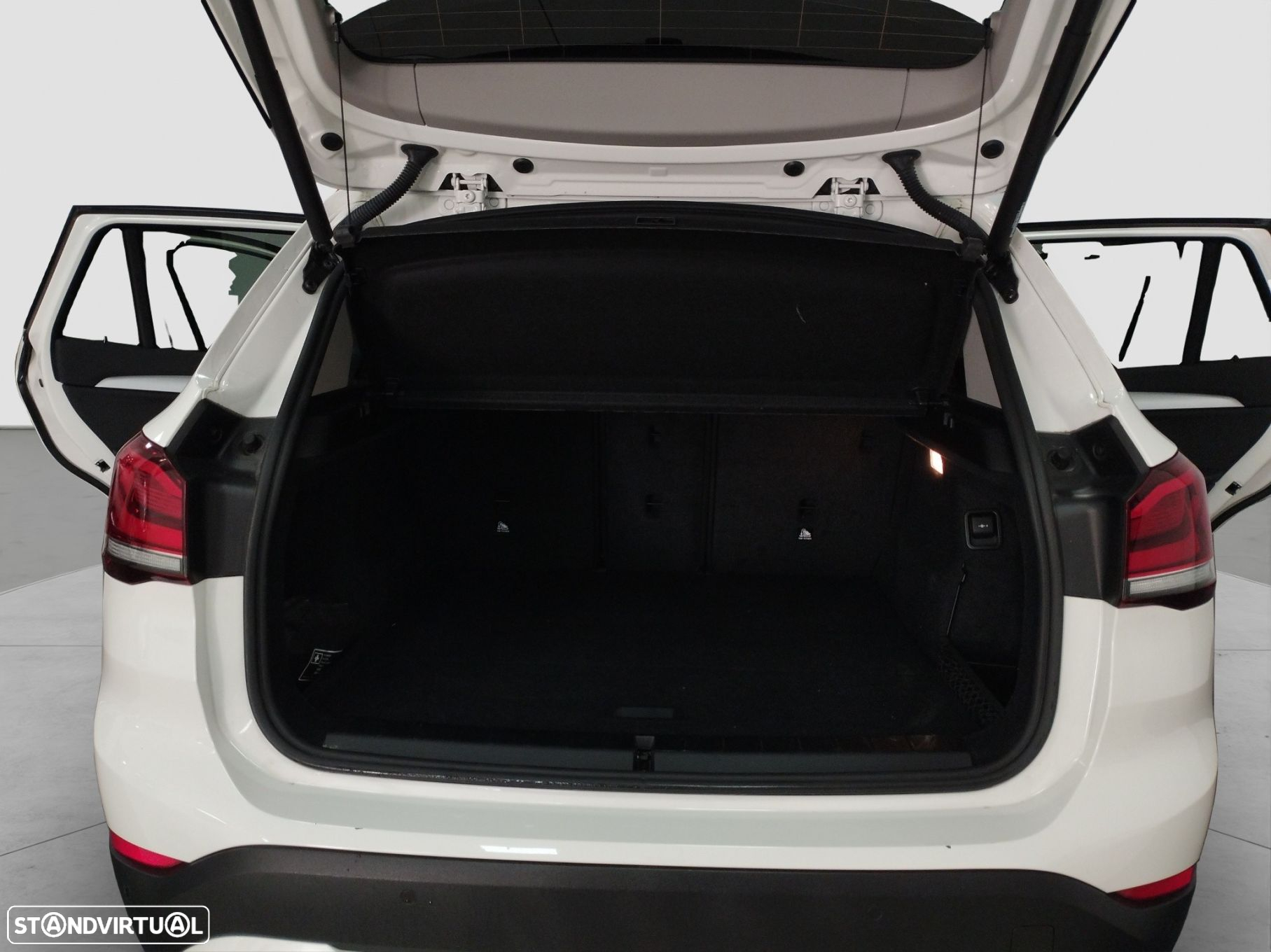 BMW X1 16 d sDrive Auto - 14