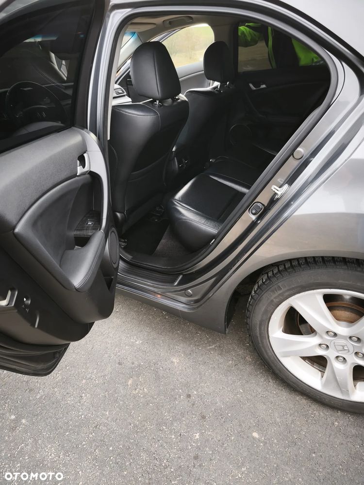 Honda Accord 2.2d Executive - 17