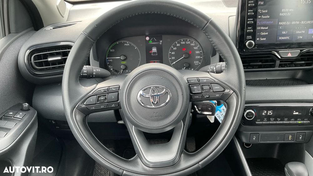 Toyota Yaris 1.5 VVT-i HSD Dynamic - 13