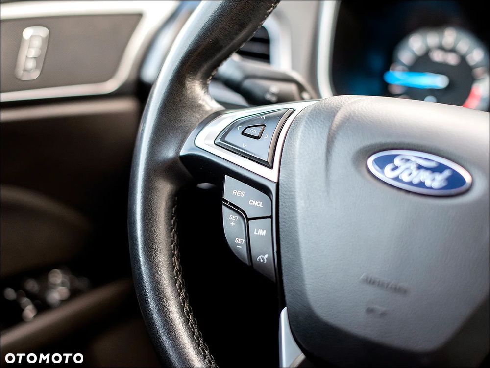 Ford Mondeo - 17