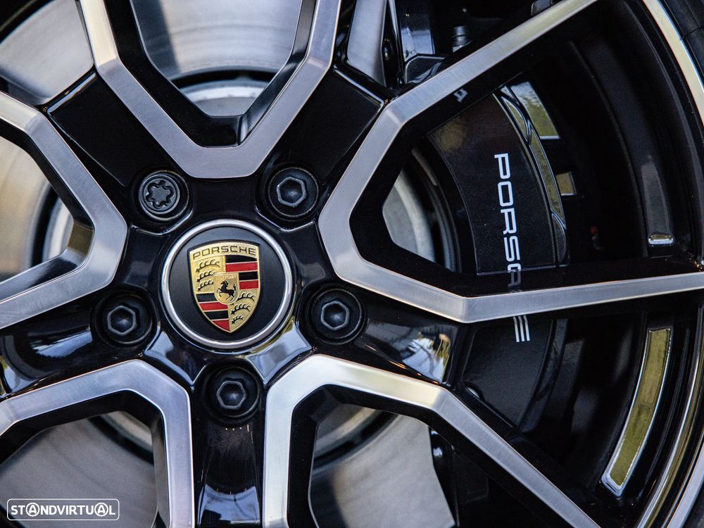 Porsche Taycan Sport Turismo Turbo - 14