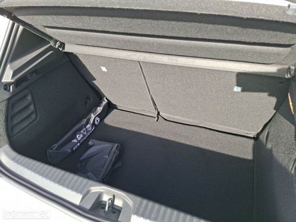 Renault Clio 1.0 TCe Evolution Bi-Fuel - 24