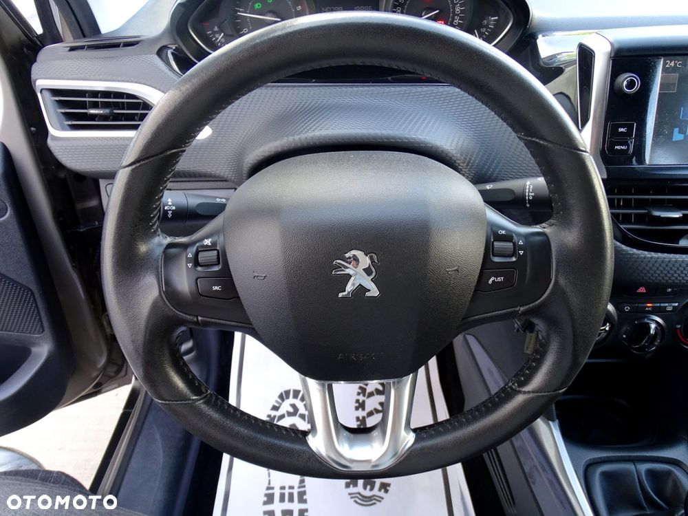 Peugeot 2008 1.6 BlueHDi Style - 16