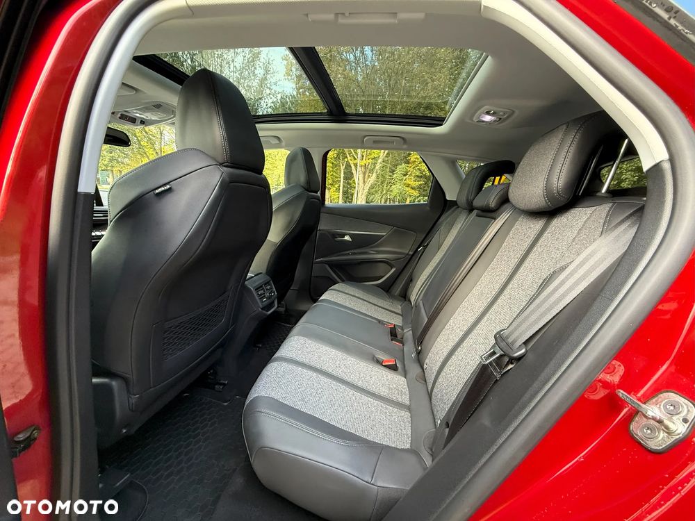 Peugeot 3008 1.5 BlueHDi Allure S&S EAT8 - 17
