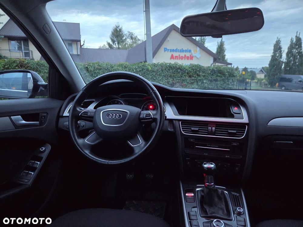 Audi A4 Avant 1.8 TFSI S line Sportpaket - 8
