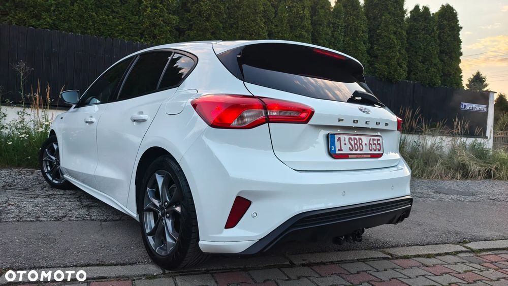 Ford Focus 1.0 EcoBoost STart-Stopp-System ST-LINE X - 24
