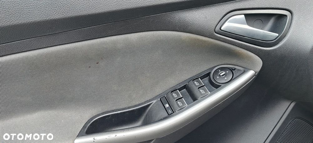 Ford Focus - 18