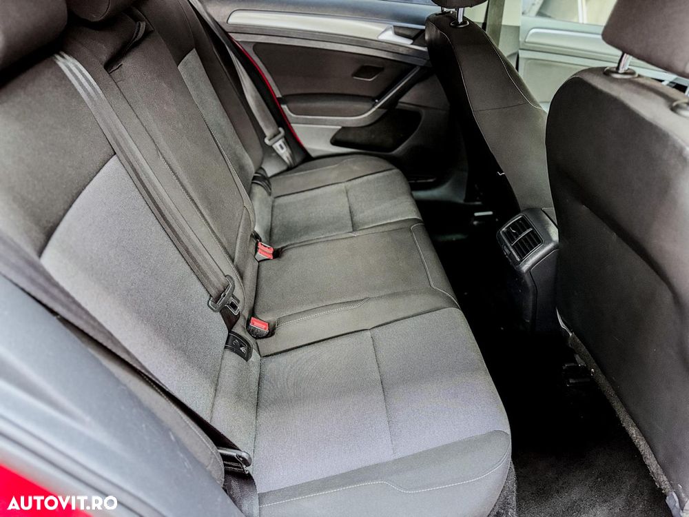 Volkswagen Golf 1.6 TDI DSG BMT Highline - 28