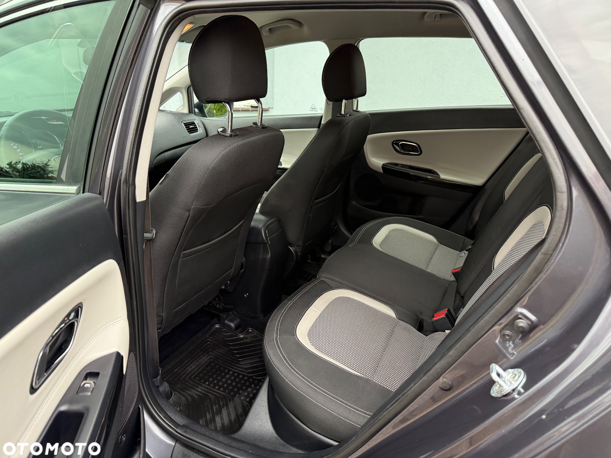 Kia Ceed 1.6 CRDi 136 ISG Vision - 7