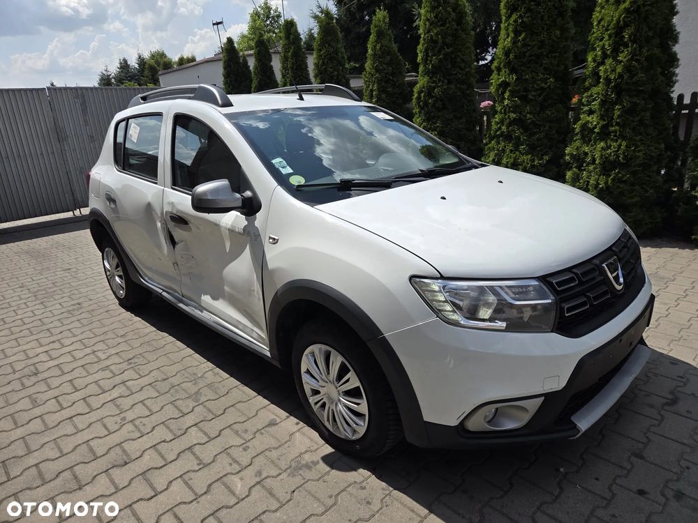 Dacia Sandero Stepway 1.5 dCi Laureate S&S - 3