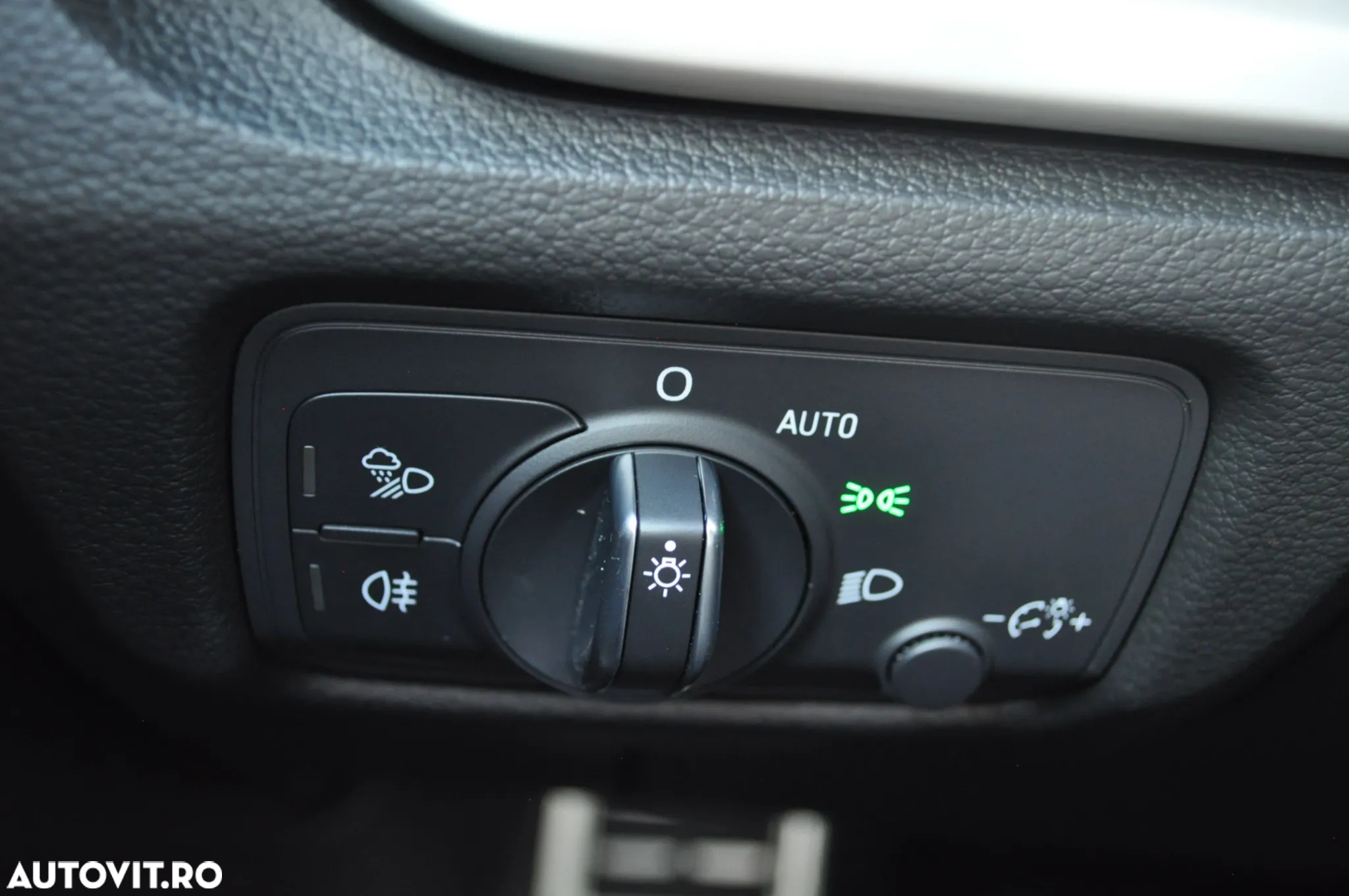 Audi A3 1.5 35 TFSI S tronic Sport - 26