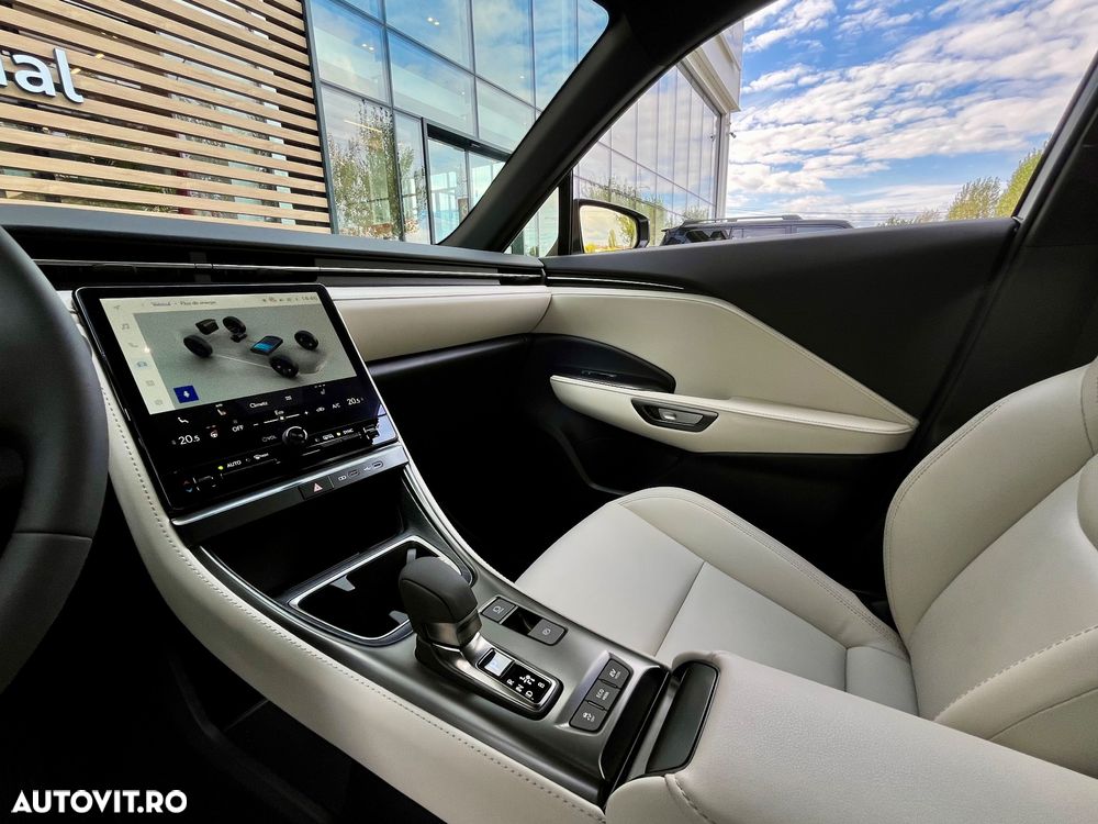 Lexus LBX 1.5 HEV 4x2 CVT Elegant - 14