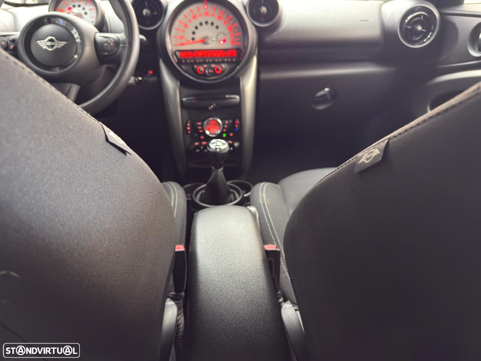 MINI Paceman Cooper D - 26