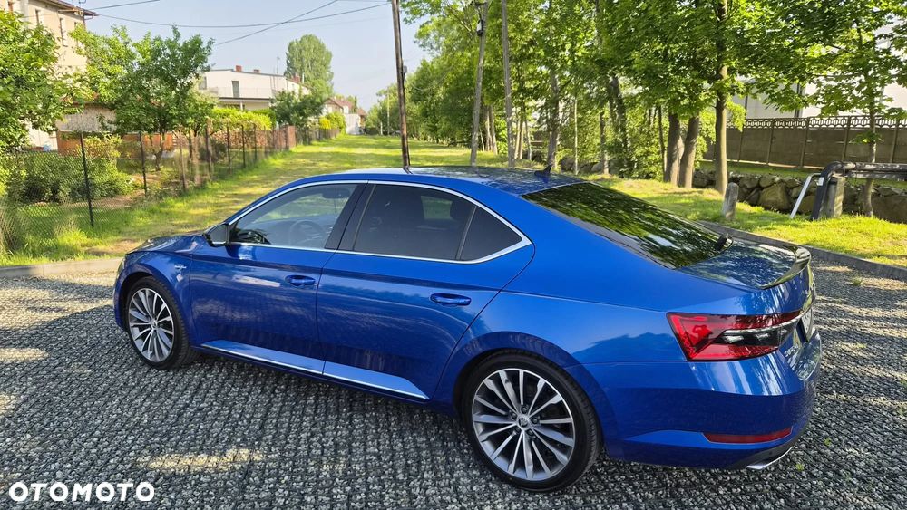 Skoda Superb 2.0 TSI 4x4 L&K DSG - 9