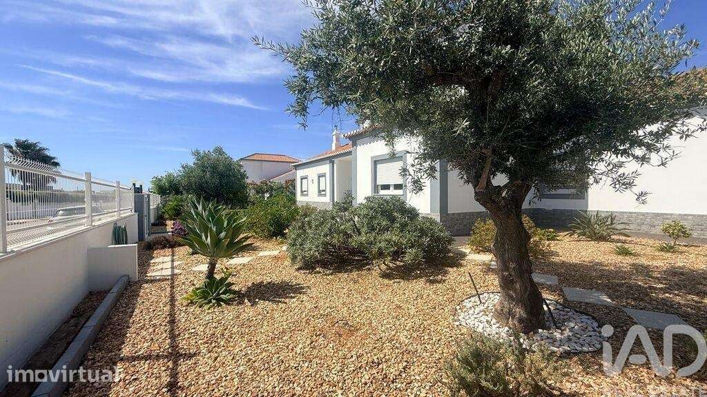 Moradia isolada T4 em Quelfes de 224 m2 - Grande imagem: 5/36