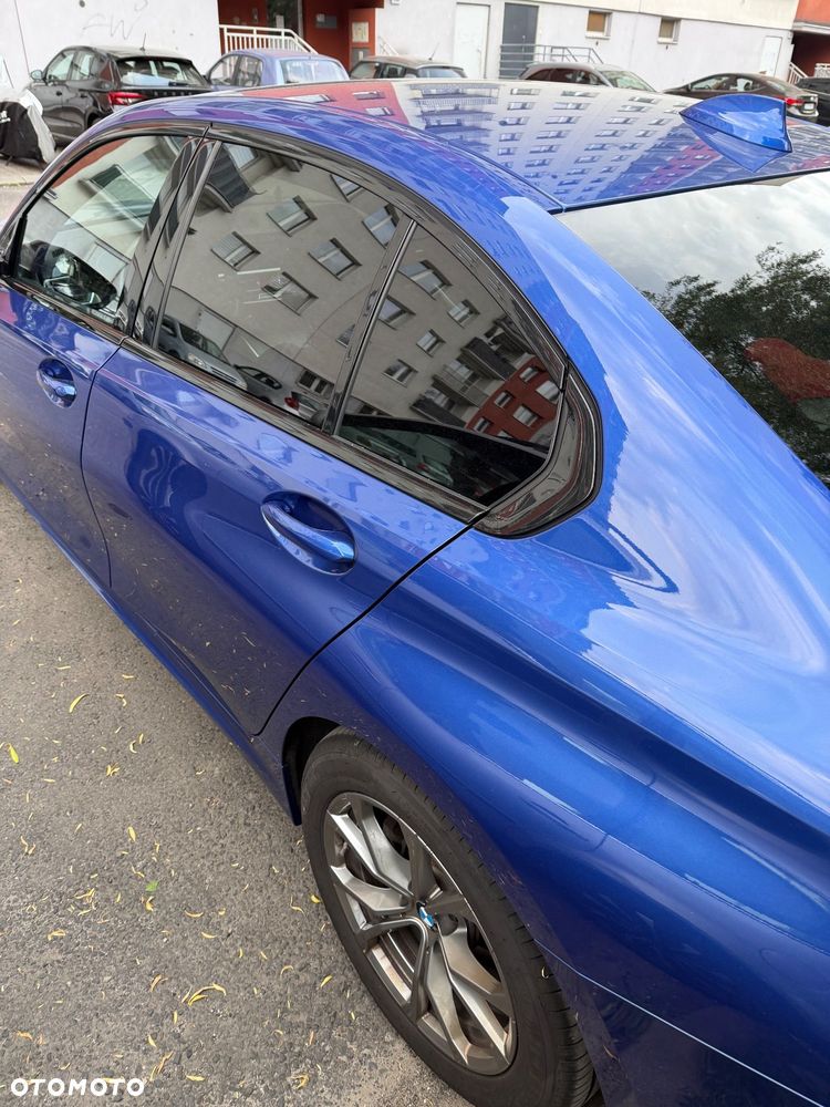 BMW Seria 3 318d M Sport - 5