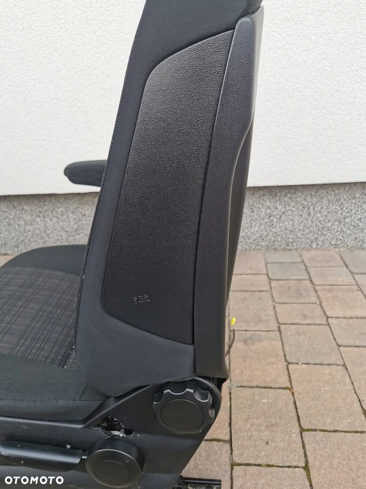 Fotel kierowcy pneumatyczny SPRINTER 907 910 906 jedynka pasażera - 11