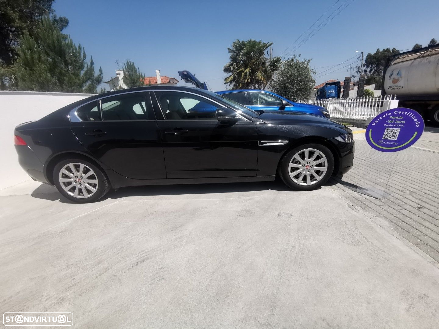 Jaguar XE 2.0 D Prestige Aut. - 4