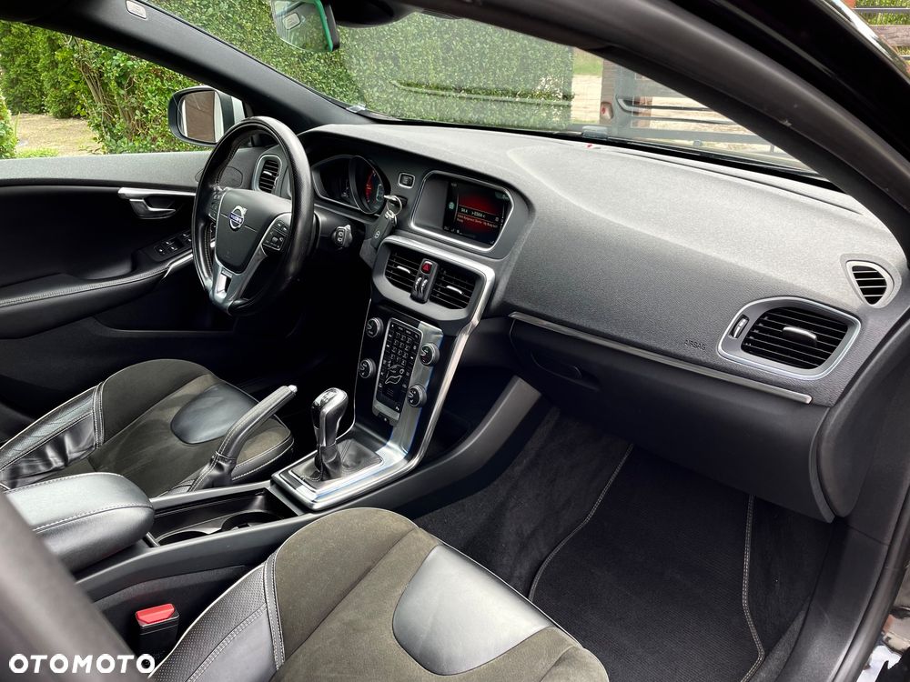 Volvo V40 D2 RDesign - 14